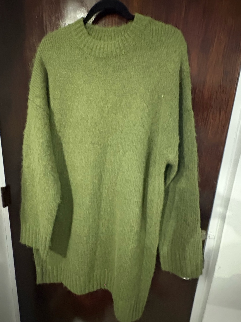 Bundle 2 for $30. NWT Topshop Olive Green Crewneck Knit Sweater. Size XL.